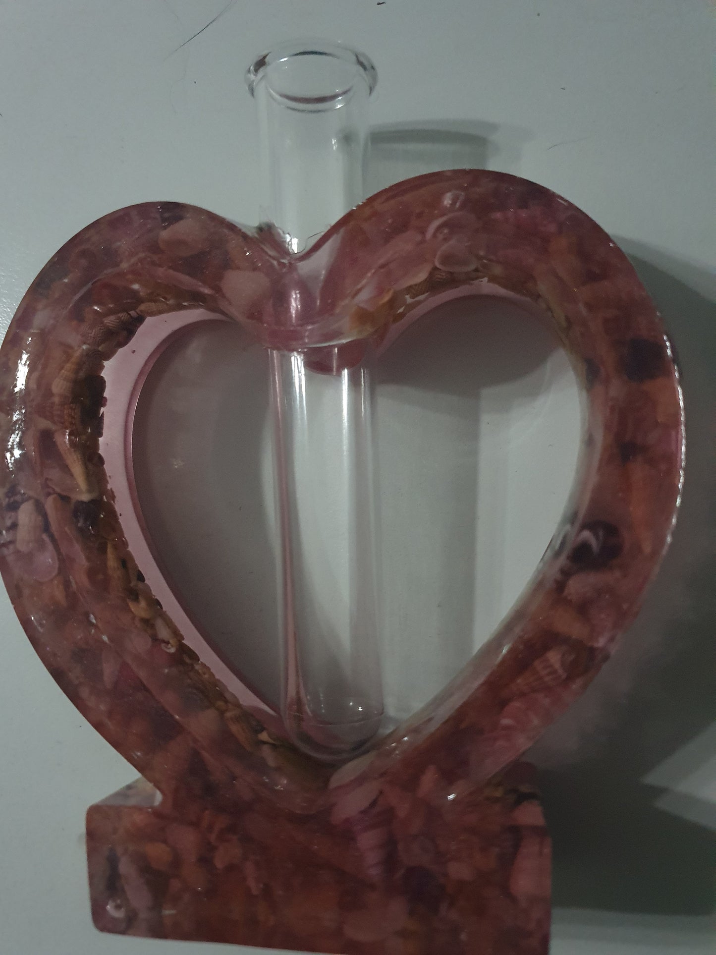 Heart shaped vase/plant propagation vase with seashell inlay