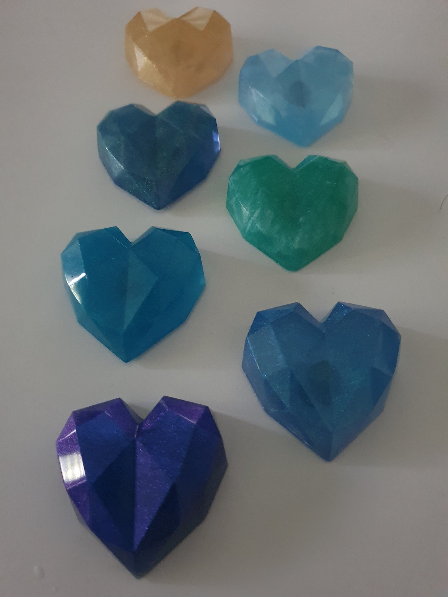 Geometric heart magnets in ocean tones