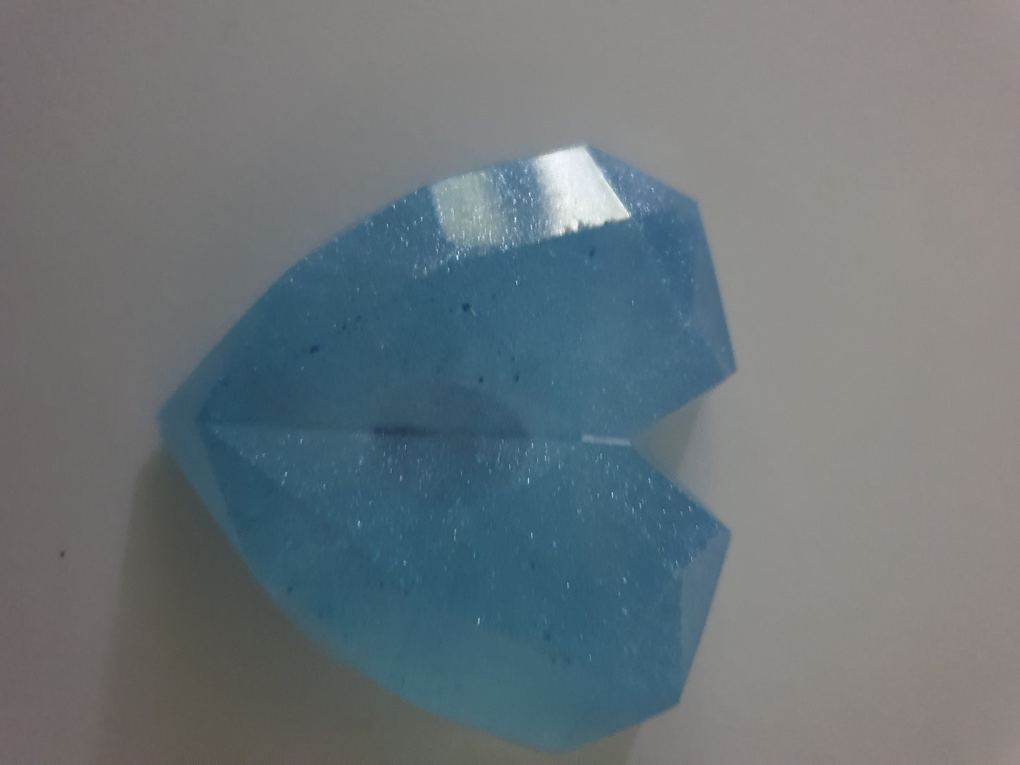 Geometric heart magnets in ocean tones