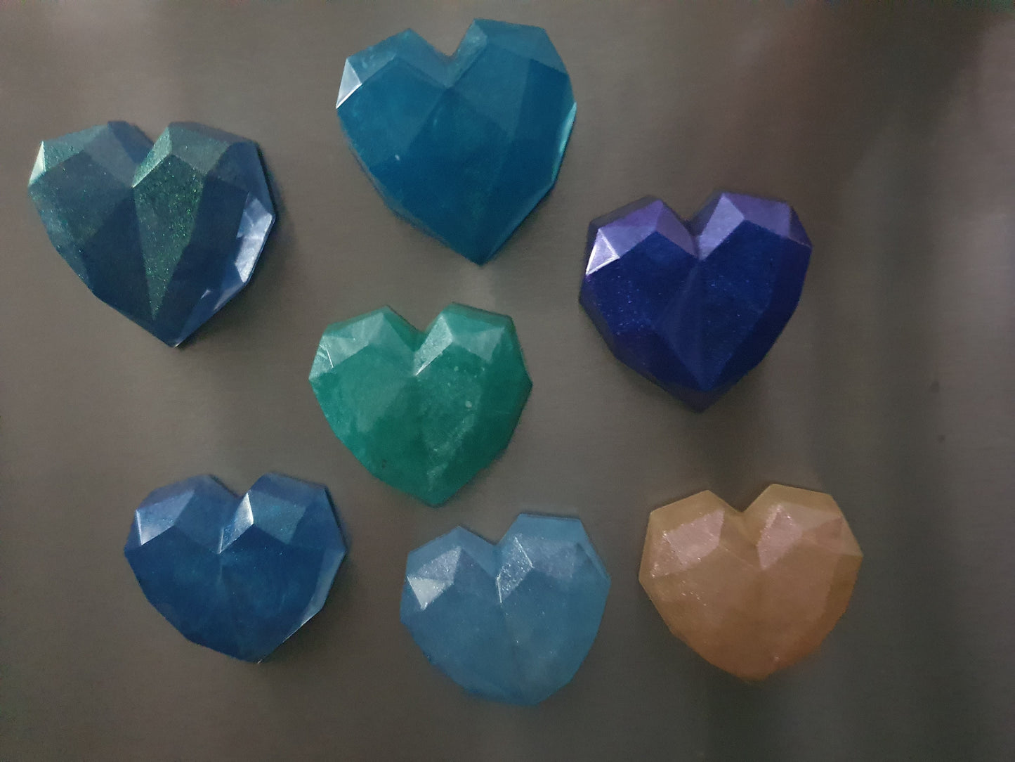 Geometric heart magnets in ocean tones