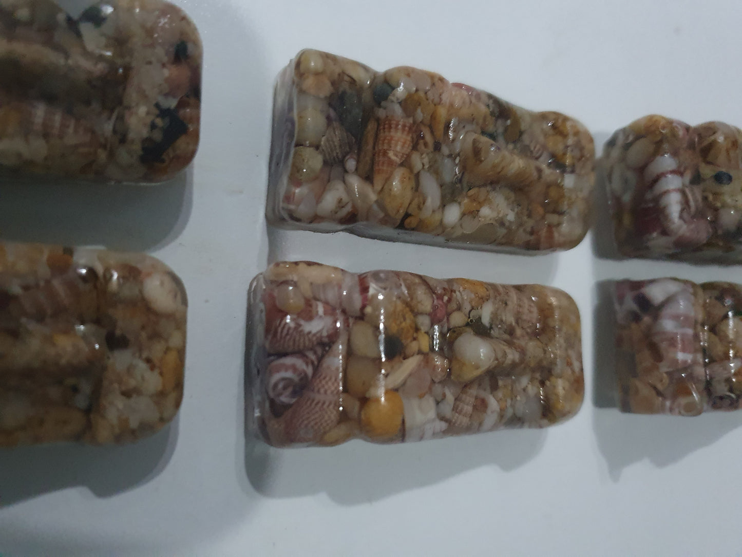 Christmas Island head magnets