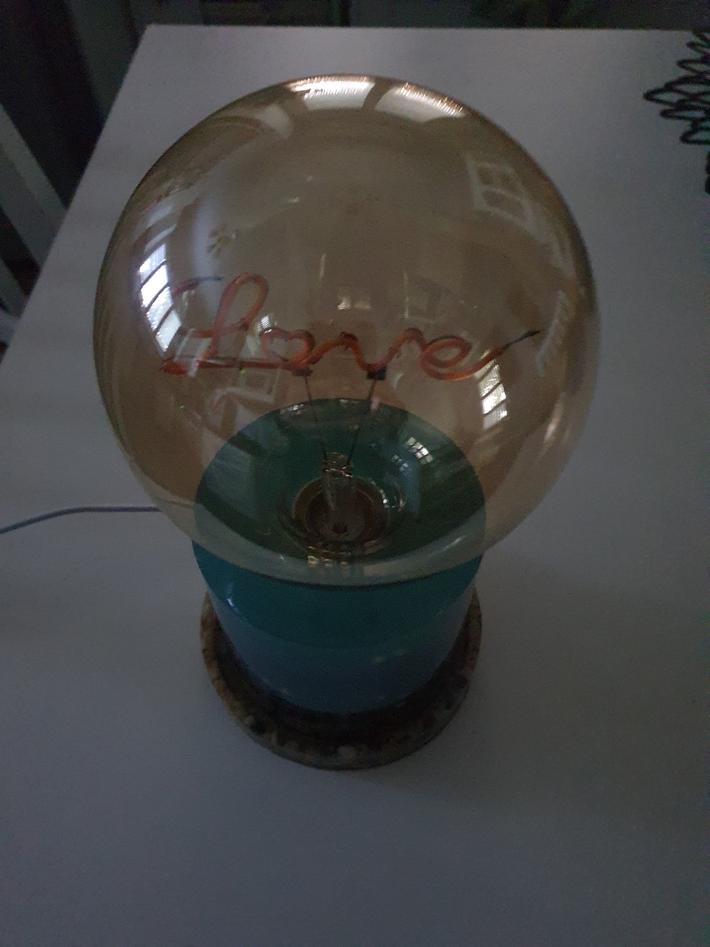 Love the turquoise blues - Round love lamp