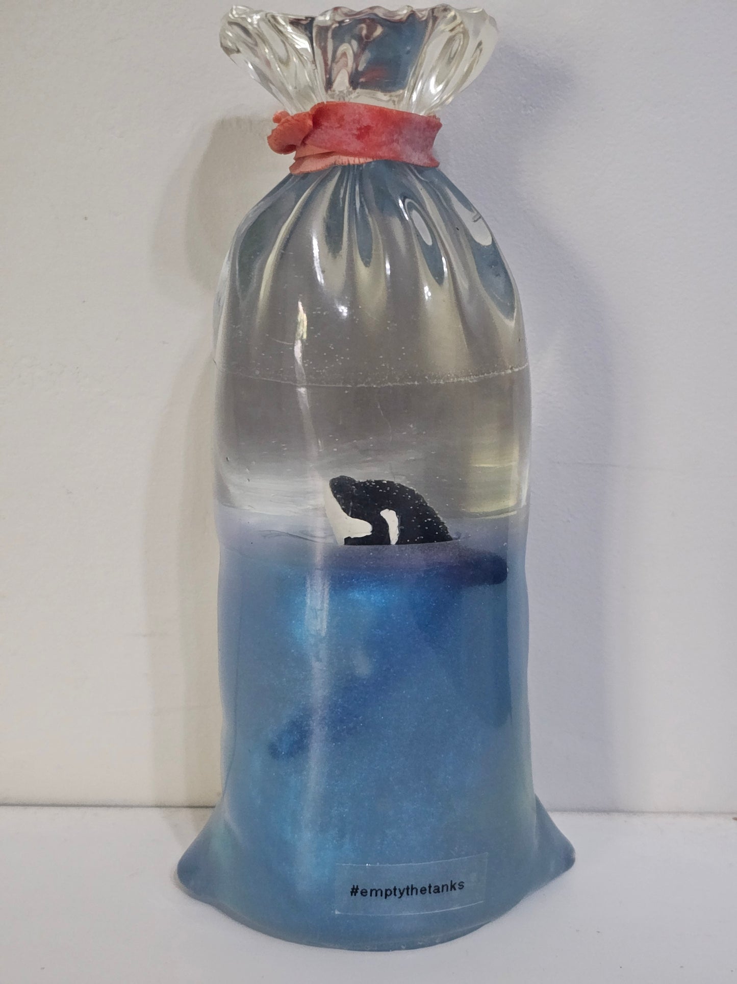 Table art - Release captive orca
