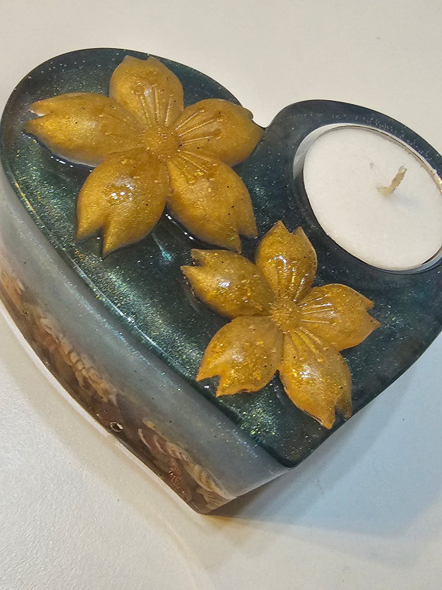 Table art - seascape tealight candle holders