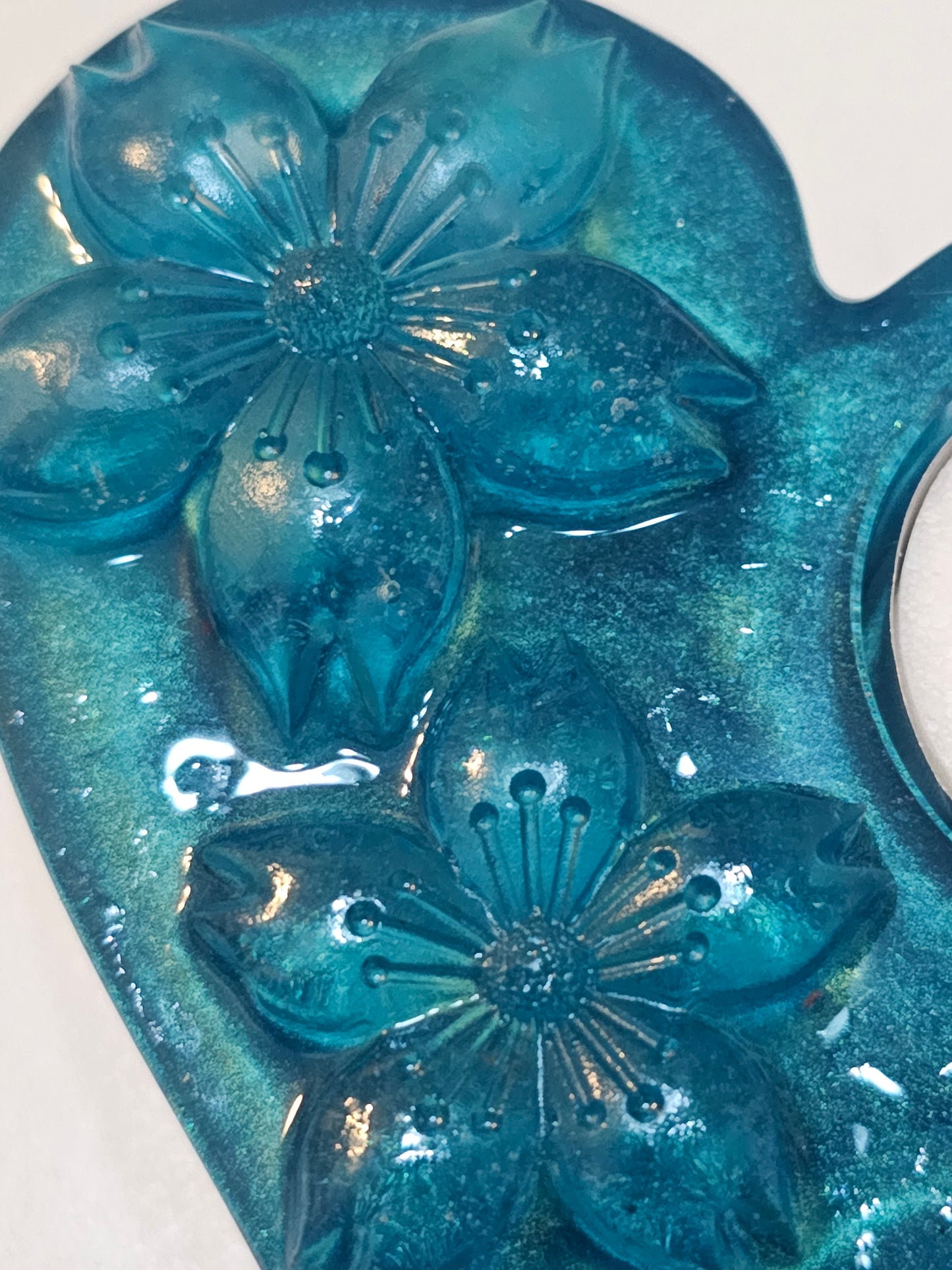Table art - seascape tealight candle holders