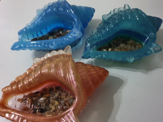 Seashell bowls/ trinket dishes/ decor