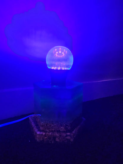 Magical transforming ocean waters lamp