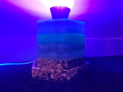 Magical transforming ocean waters lamp